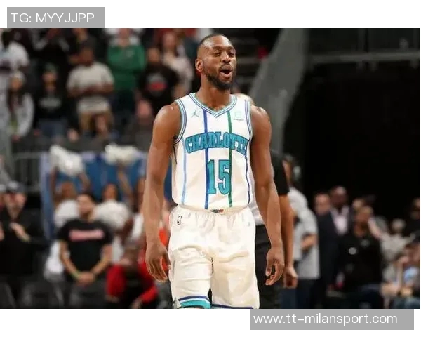 前裁判解析伊萨克与詹姆斯争议犯规索博接触未足以影响加纳乔表现